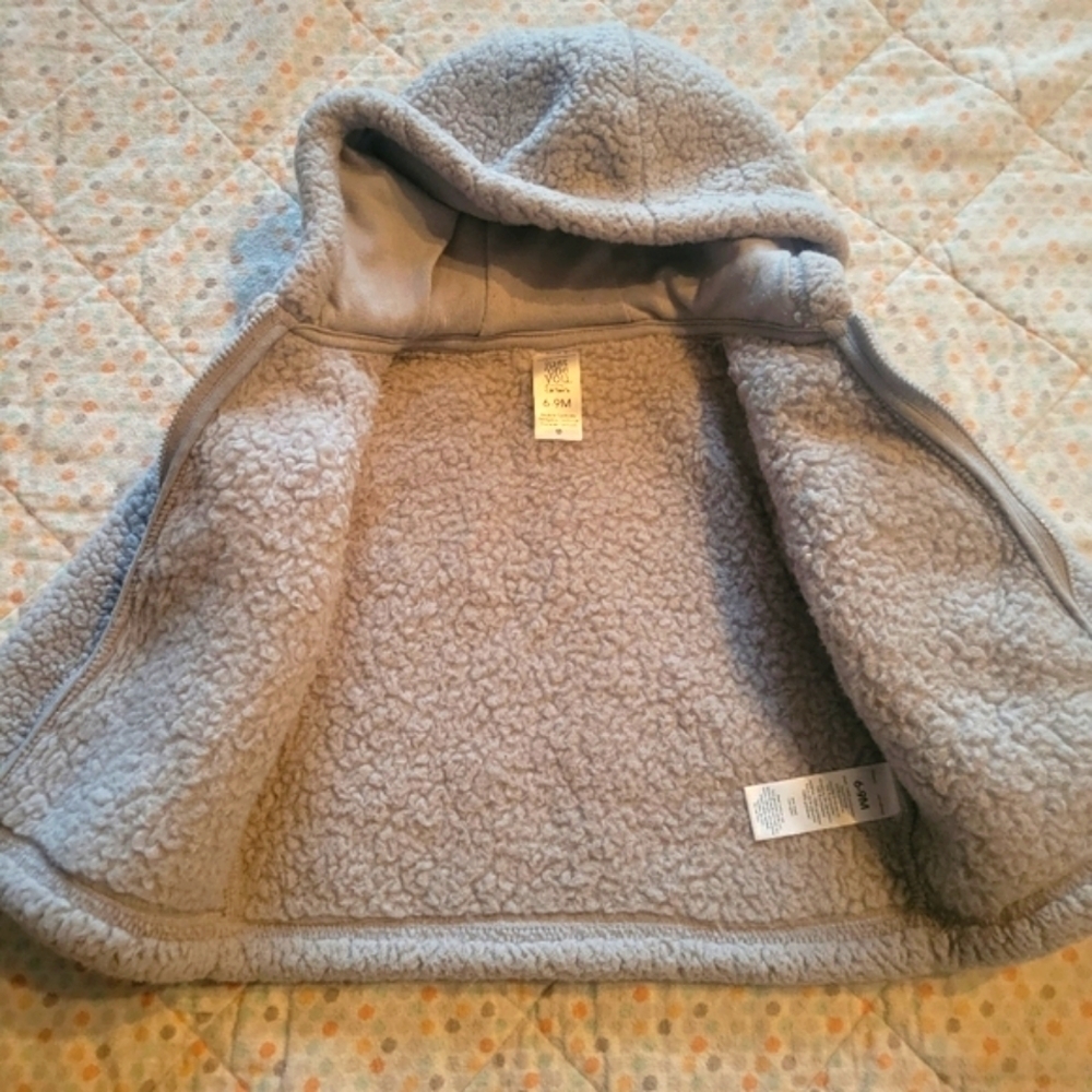 Carter's full Zip sherpa hoodie size 6-9 months - Picture 5 of 5